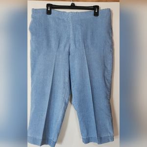 Large womans  Light Blue capri